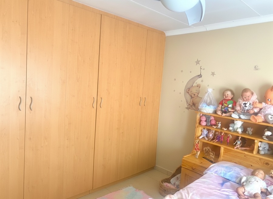 3 Bedroom Property for Sale in Waterval East North West